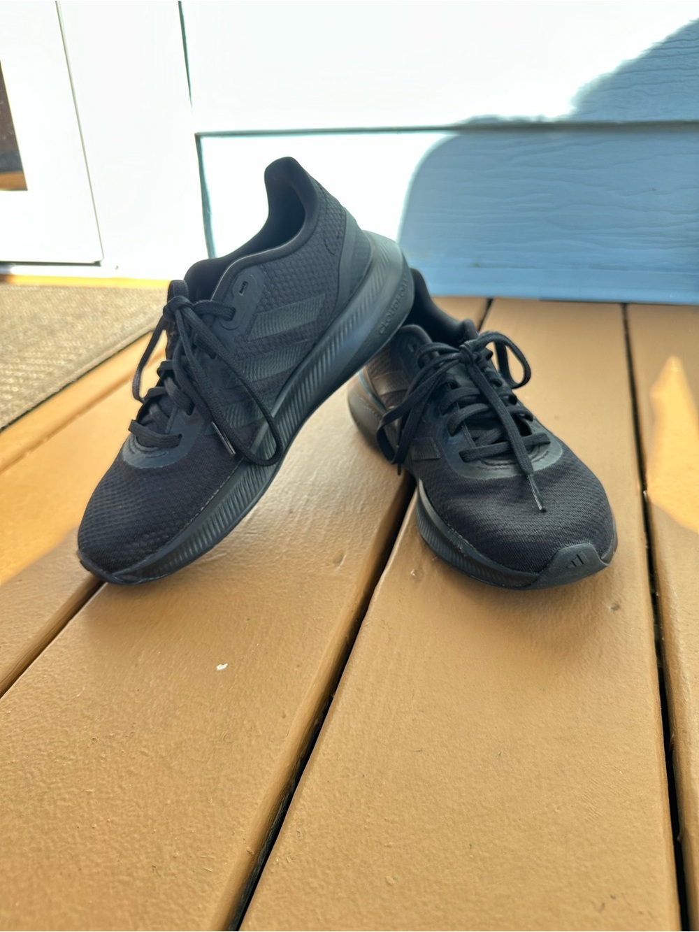 Adidas | Cloudfoam Black Sneakers | Women’s 7